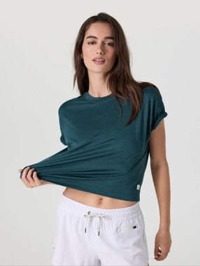 VUORI Energy Tee - Moss Heather - Small